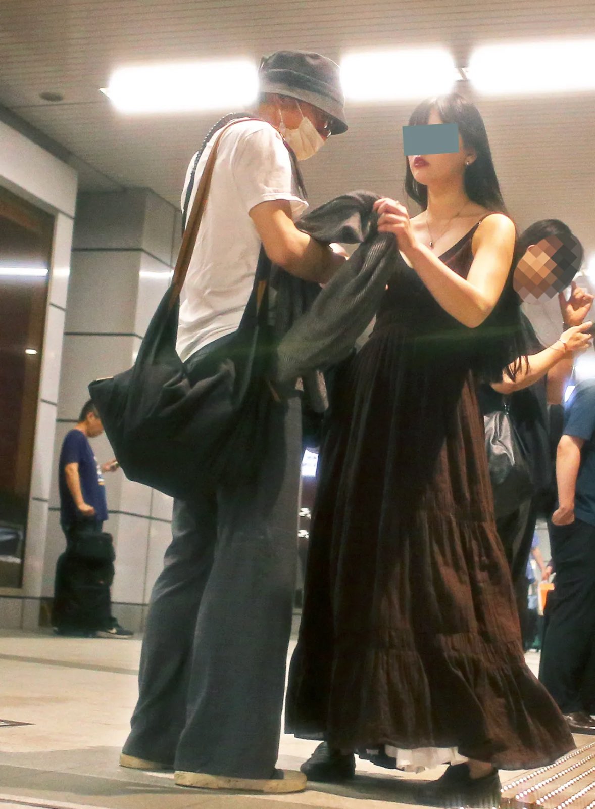 Murakami Shingo Rumoured to Be Dating 20s Beauty - Tonboriday