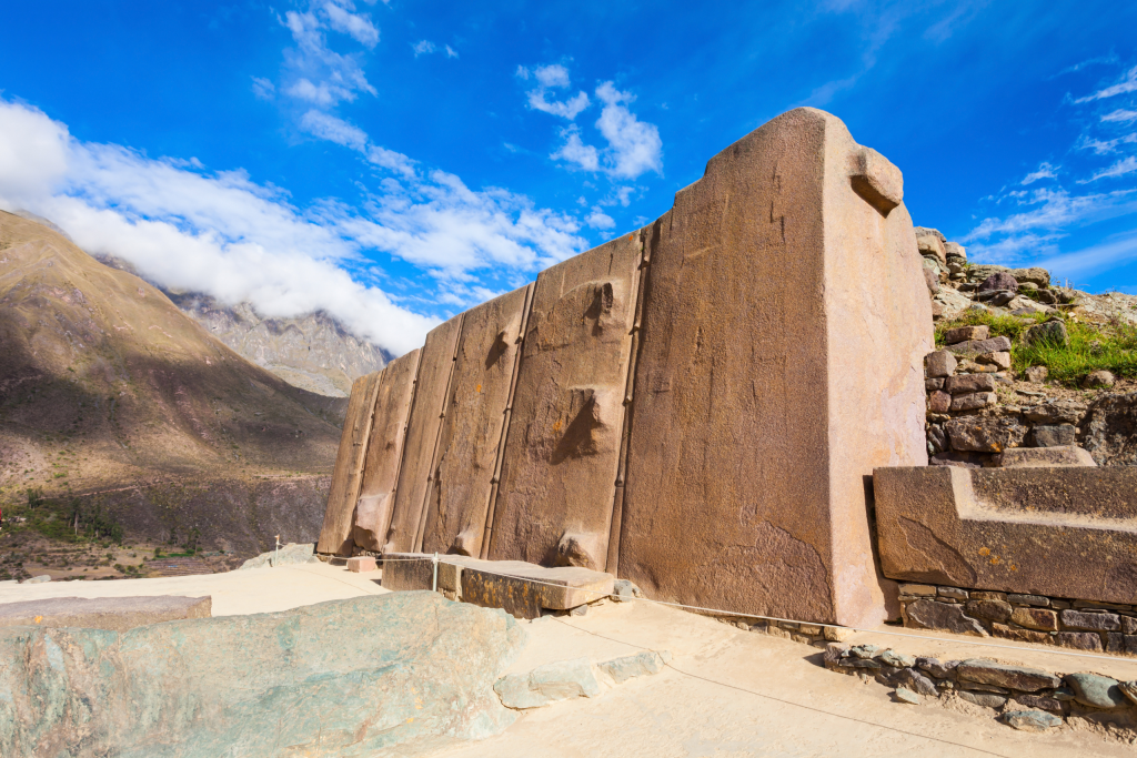 The Mysteries of Ollantaytambo: A Look into Peru's Incan Past ...