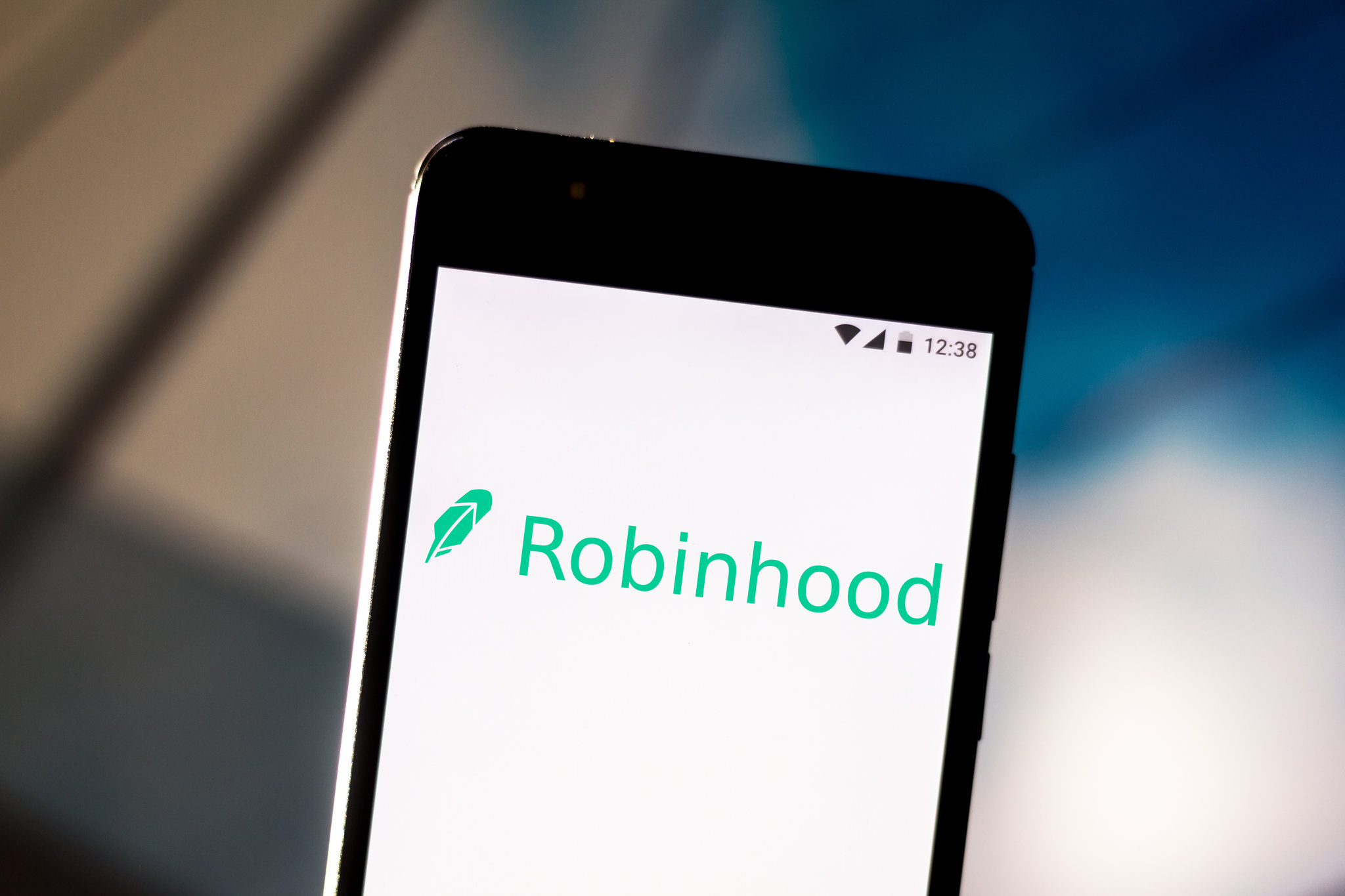 High-Flying Trading App Robinhood Goes Down at the Wrong Time ...