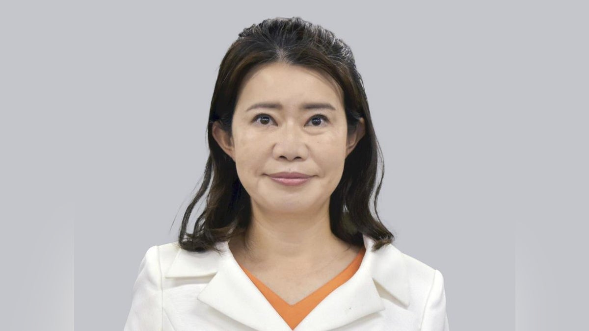 国光文乃外務副大臣の公式ポートレート