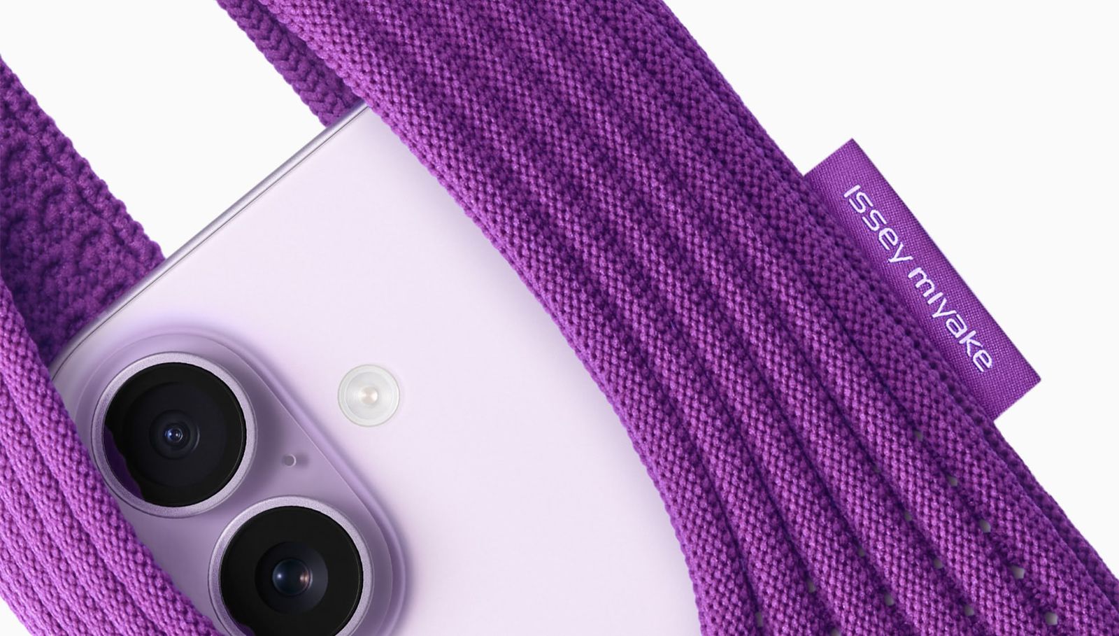 iPhone PocketにiPhoneを収納した様子