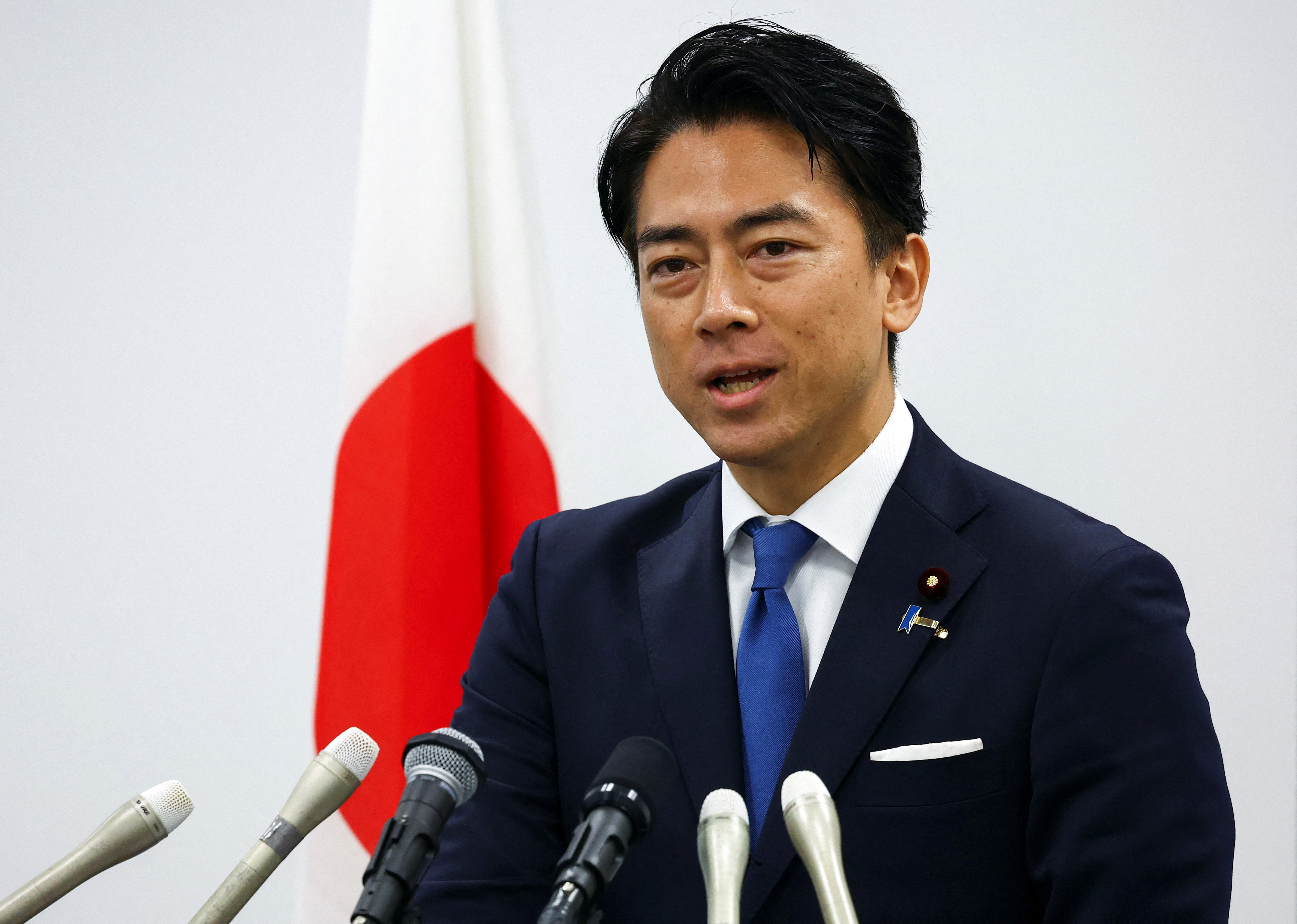Japan PM contender Koizumi vows wage hikes to counter inflation ...