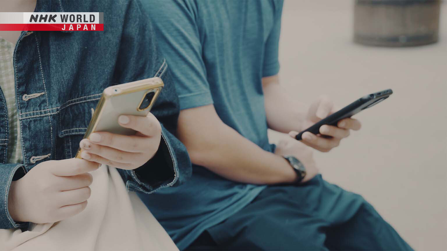 1/27: People Without Smartphones - One in Every Japanese | NHK ...