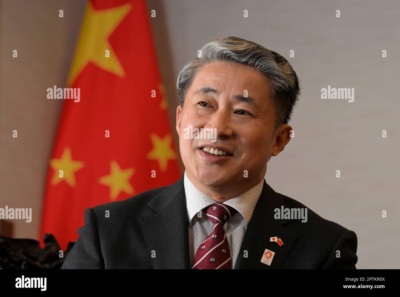 出典: Alamy Stock Photo, CC BY-SA 3.0 薛剣大阪総領事のポートレート